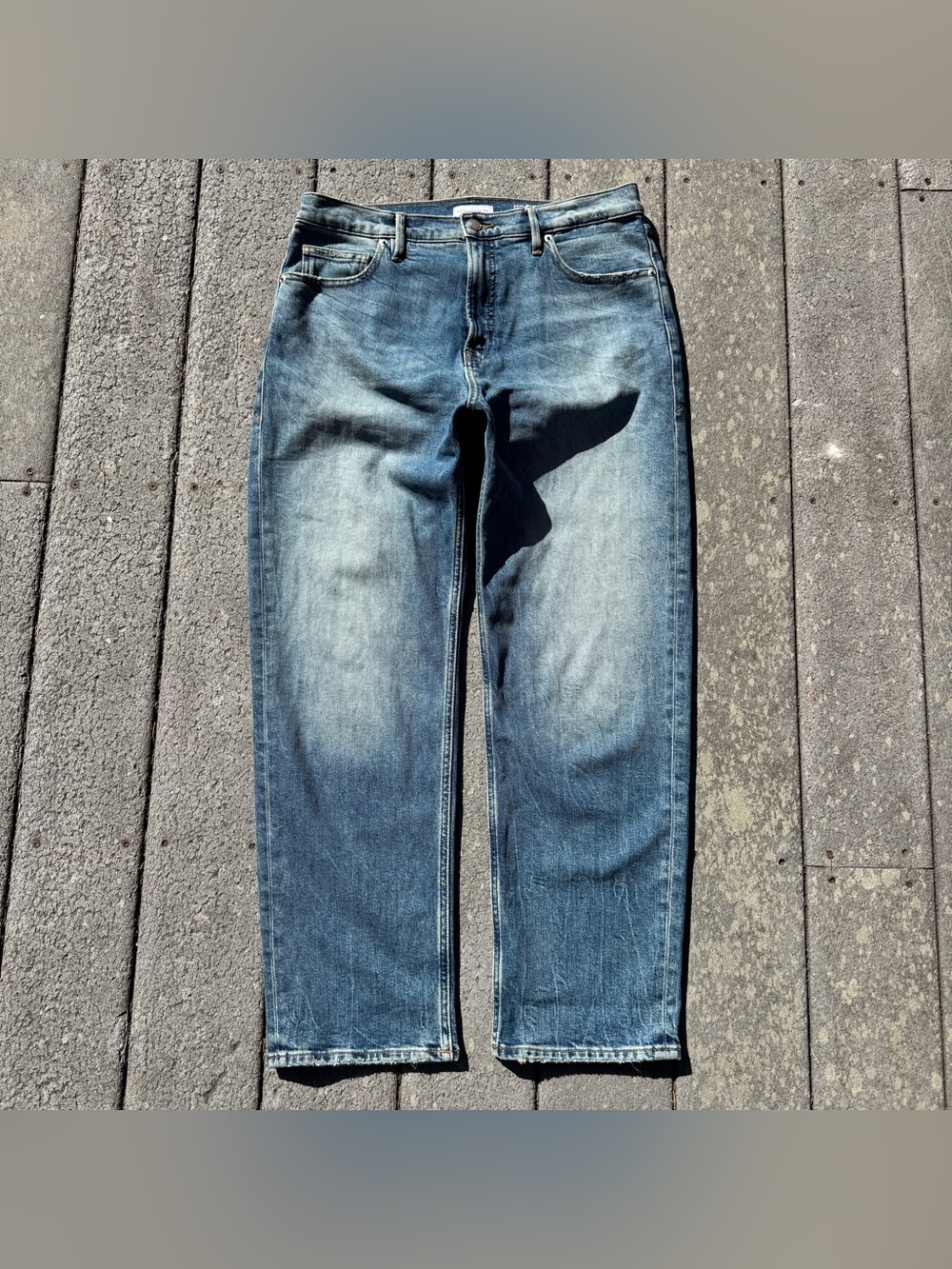 Good American Mid-rise Relaxed Straight 28” Inseam Jeans in Indigo